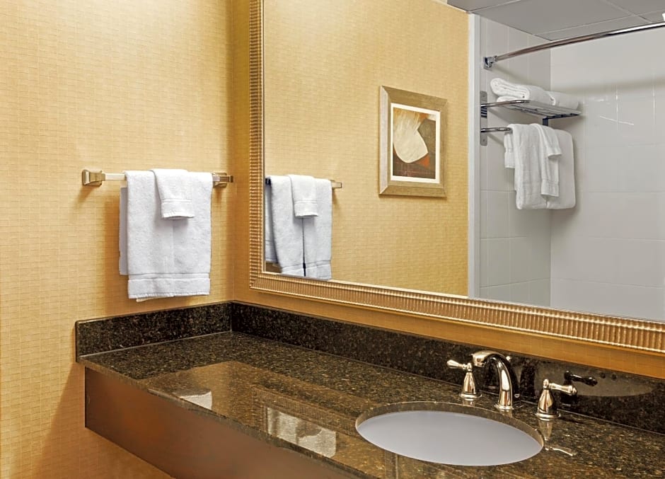Holiday Inn Hotel & Suites Springfield, an IHG Hotel