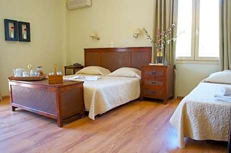 Triple Room