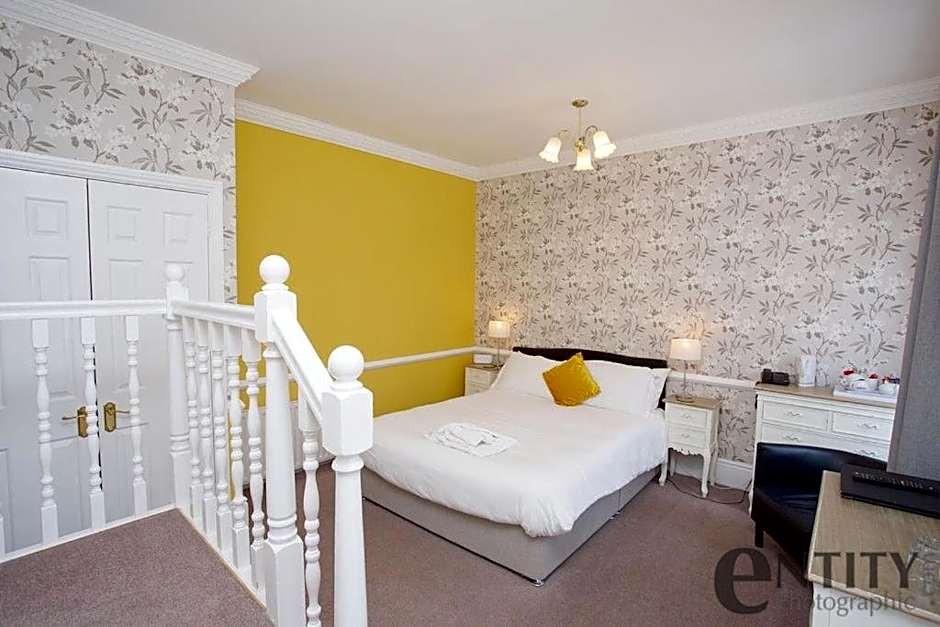 Woodlands Lodge Hotel