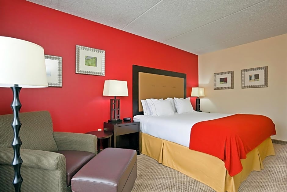 Holiday Inn Express Hotel & Suites Kodak East-Sevierville