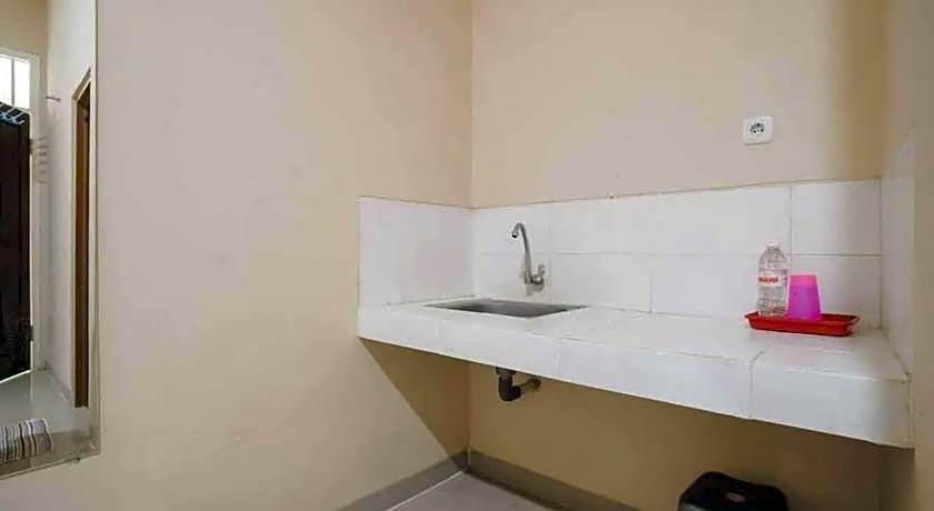 RedDoorz near UBL Lampung 2