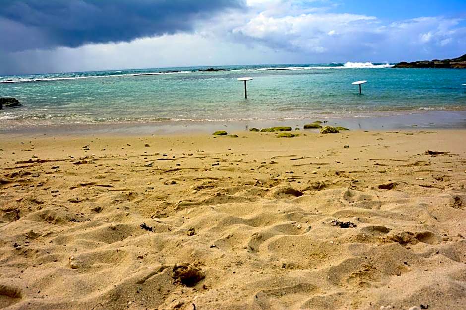 Studio Bô Soley Saint-François Piscine & Plage les pieds dans l'eau