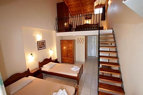 Studio - Split Level