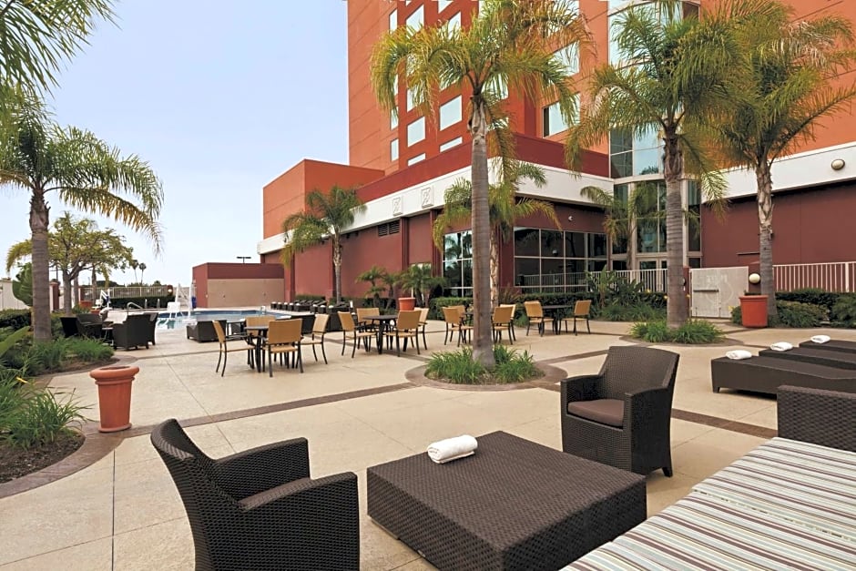 Embassy Suites by Hilton Anaheim South