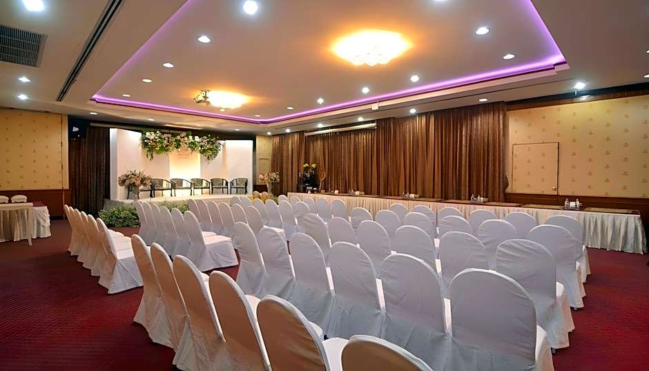 Chumphon Gardens Hotel