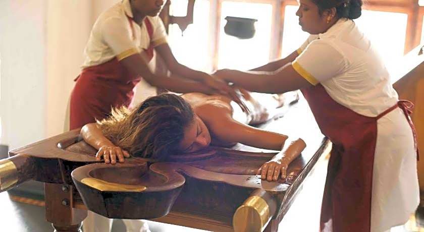 Coconut Lagoon - CGH Earth