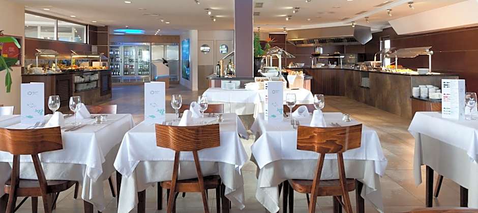 Marvell Club Hotel & Apartments