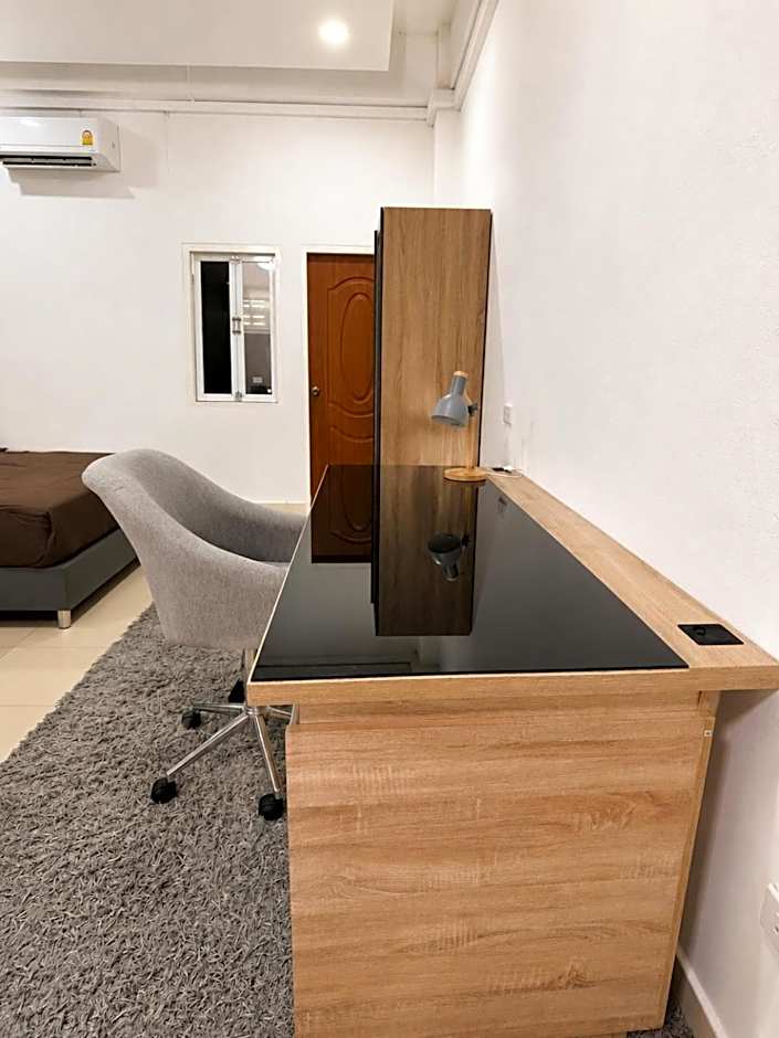 K2 Seaside Suites