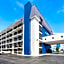 Clarion Inn & Suites near the Leconte Center Pigeon Forge
