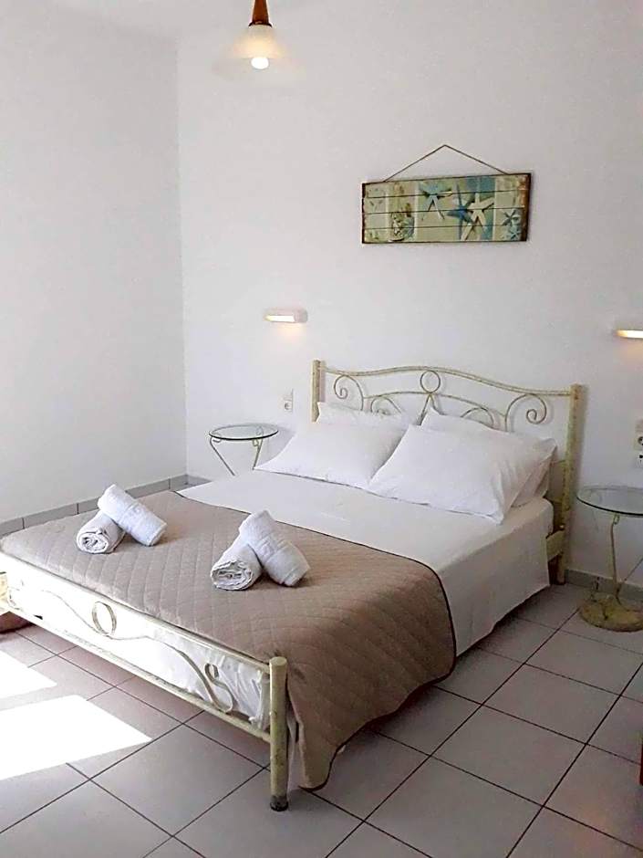 V-Rooms Accommodations – Pollonia