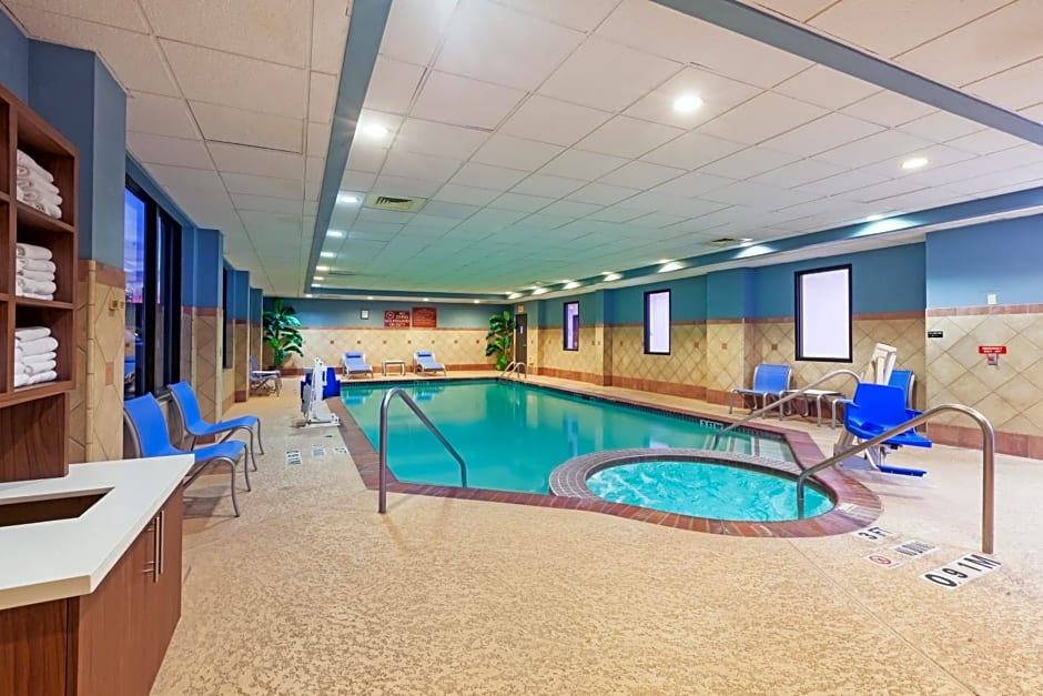 Holiday Inn Express & Suites Houston - Memorial Park Area