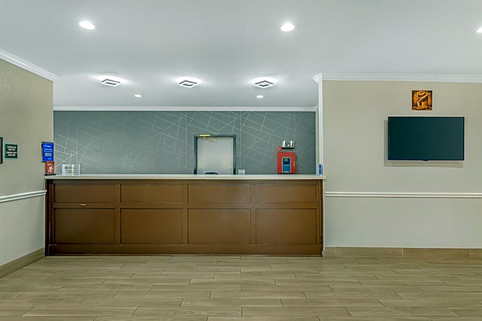 Best Western Plus North Houston Inn & Suites