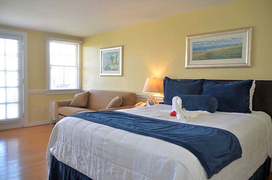 The Beachside At Nantucket