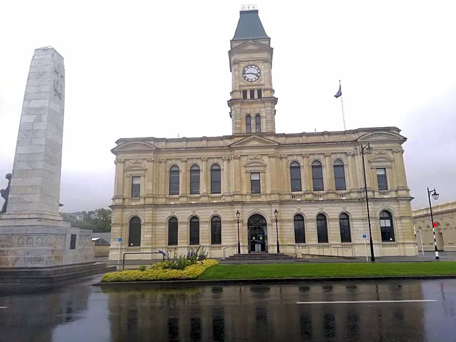 Empire Hotel Backpackers