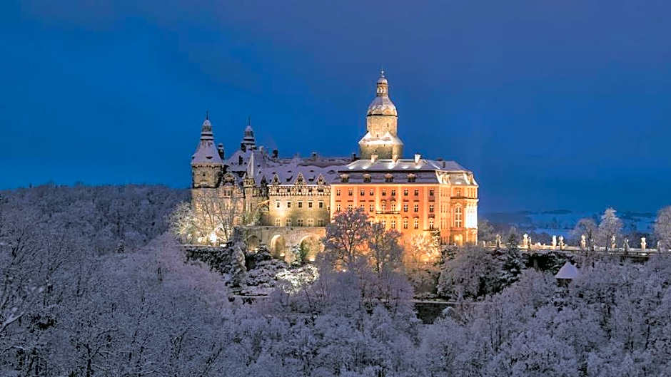 Hotel Przy Oślej Bramie - Zamek Książ