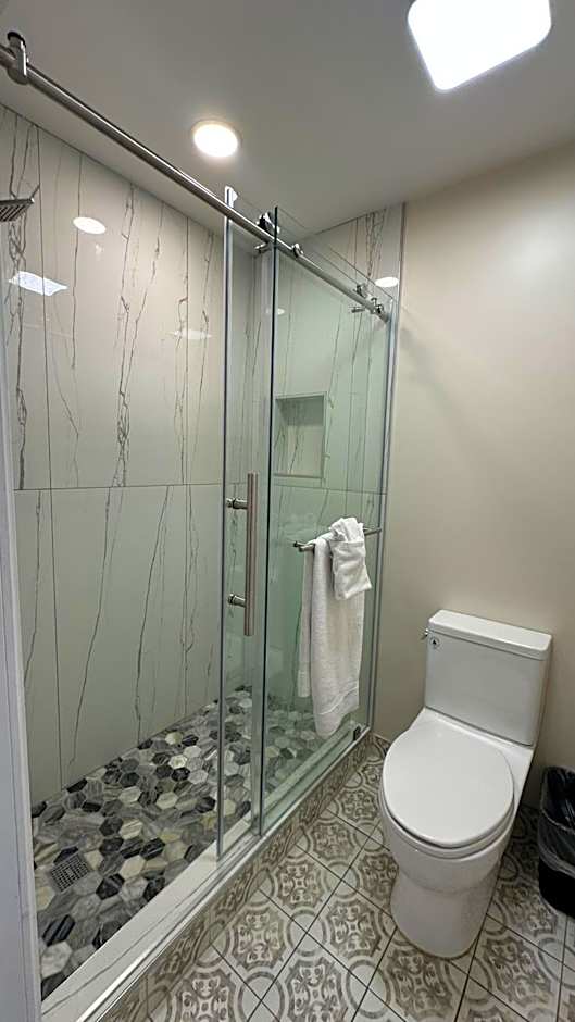 Costa Mesa Inn - Newport Beach Area