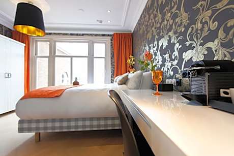 Deluxe Double Room with Canal View