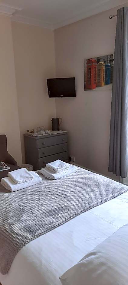 Photo 1 of 4 of double room-ensuite