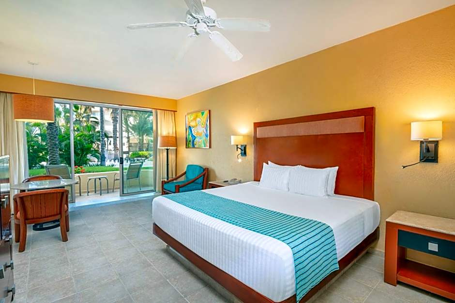 Photo 1 of 1 of Superior, Sea View
