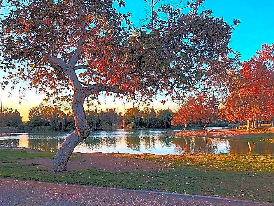 Le Blanc Inn & Suites