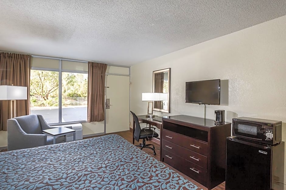Days Inn by Wyndham Melbourne