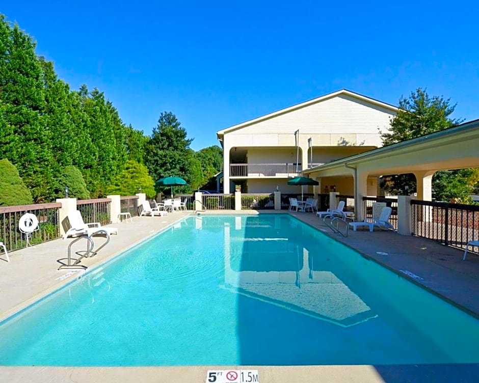 Quality Inn University