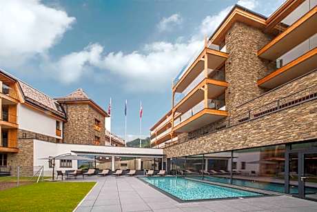 Mountain Spa Residences