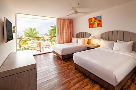 Double or Twin Room with Sea View