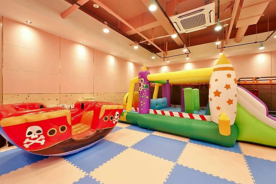 Jangyu Almond Kids Hotel