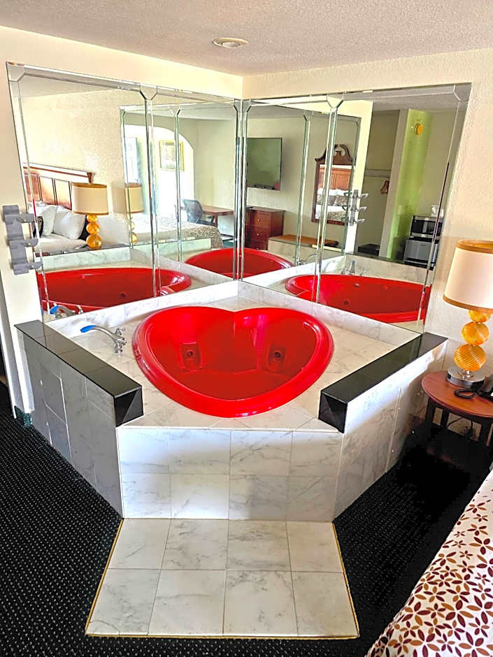 Garden Inn and Suites near Callaway Gardens Pine Mountain