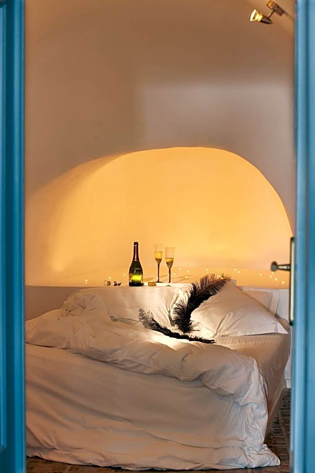 Dreams Luxury Suites