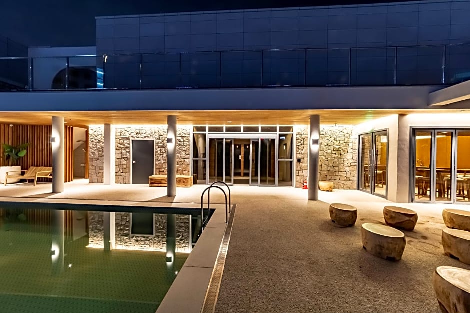 HOUND HOTEL SIGNATURE