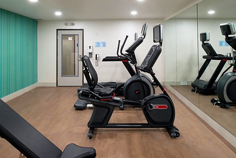Holiday Inn Express Santa Rosa North By IHG