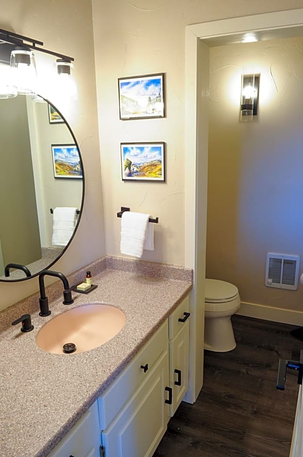 Royal Gorge Cabins