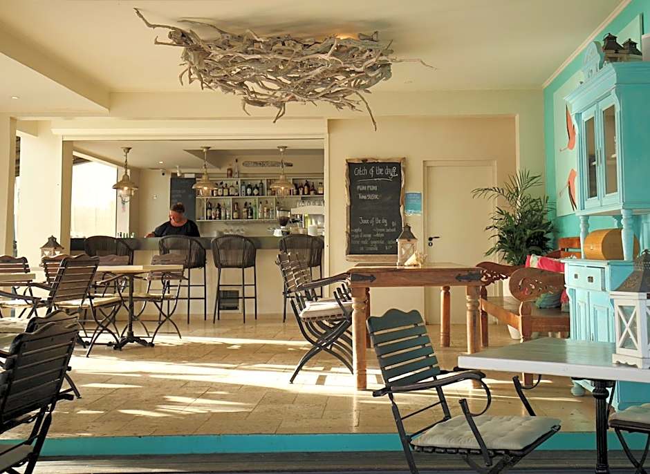 Ocean Breeze Boutique Hotel & Marina