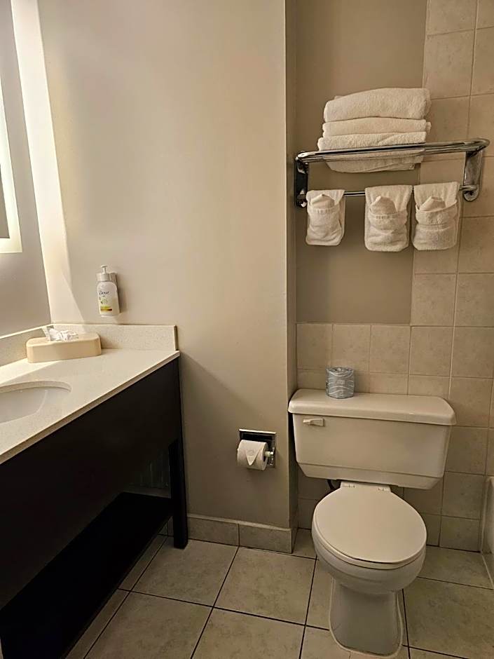 Super 8 by Wyndham Thunder Bay