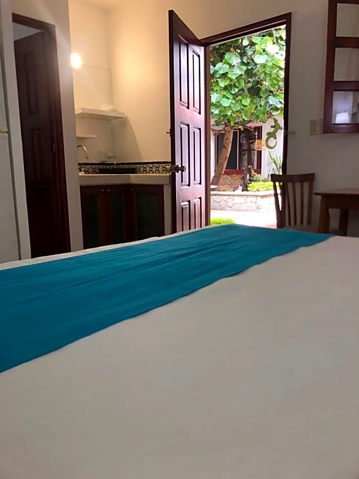 Las Mariposas Eco-Hotel & Studios