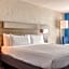 Holiday Inn Express & Suites Kansas City Airport By IHG