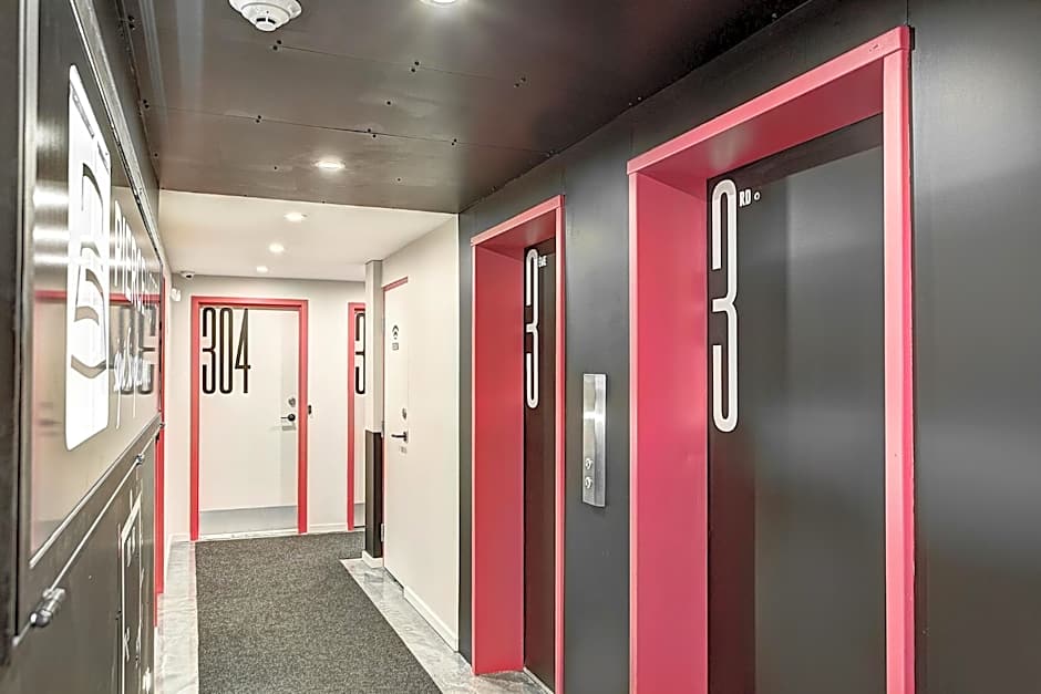 Pierce Boutique Apartments by Simplissimmo