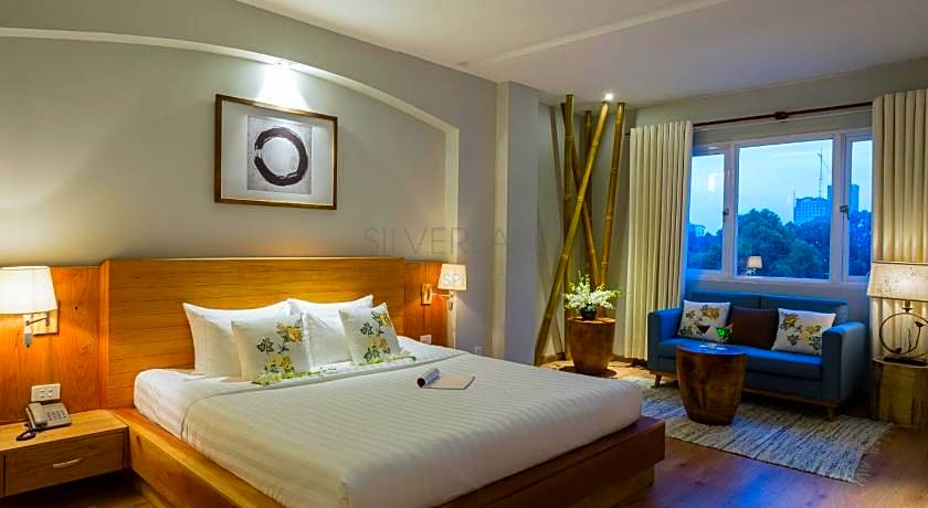 Silverland Yen Hotel