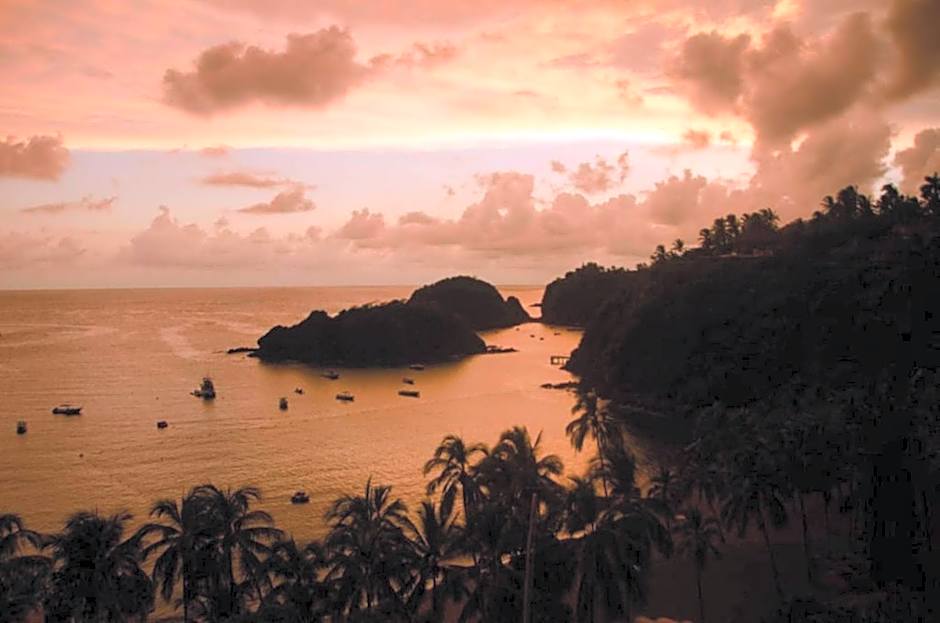 Playa Rosa Bungalows Careyes