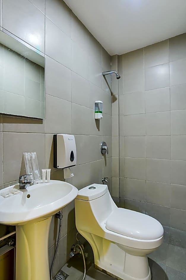 OYO 473 Ranchotel Drive-in