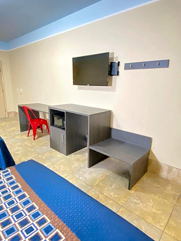 Texas Inn & Suites McAllen at La Plaza Mall and Airport