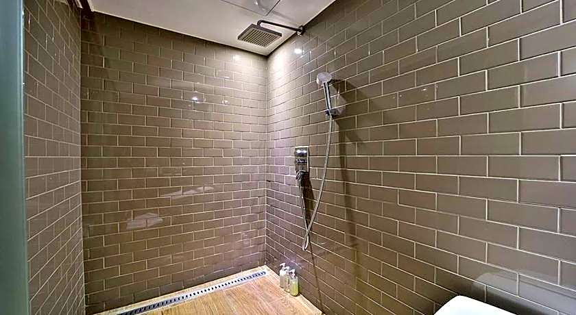 Busan Seomyeon Hound Hotel