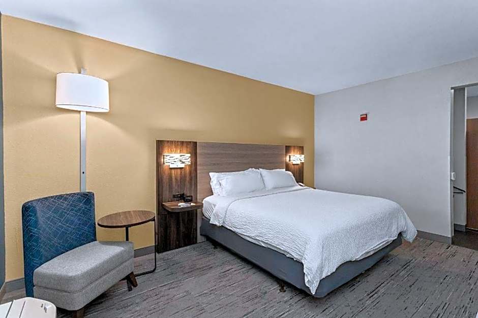 Holiday Inn Express Crockett By IHG