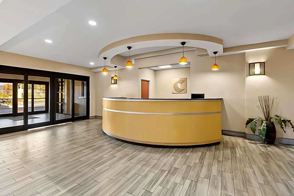 Comfort Suites Panama City near Tyndall AFB