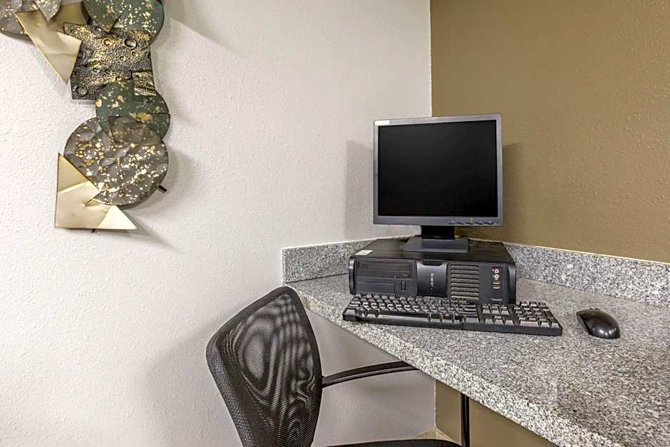 Super 8 by Wyndham Osceola IA