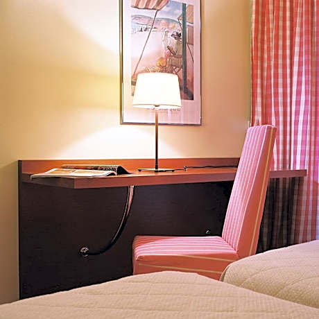 Comfort Twin Room