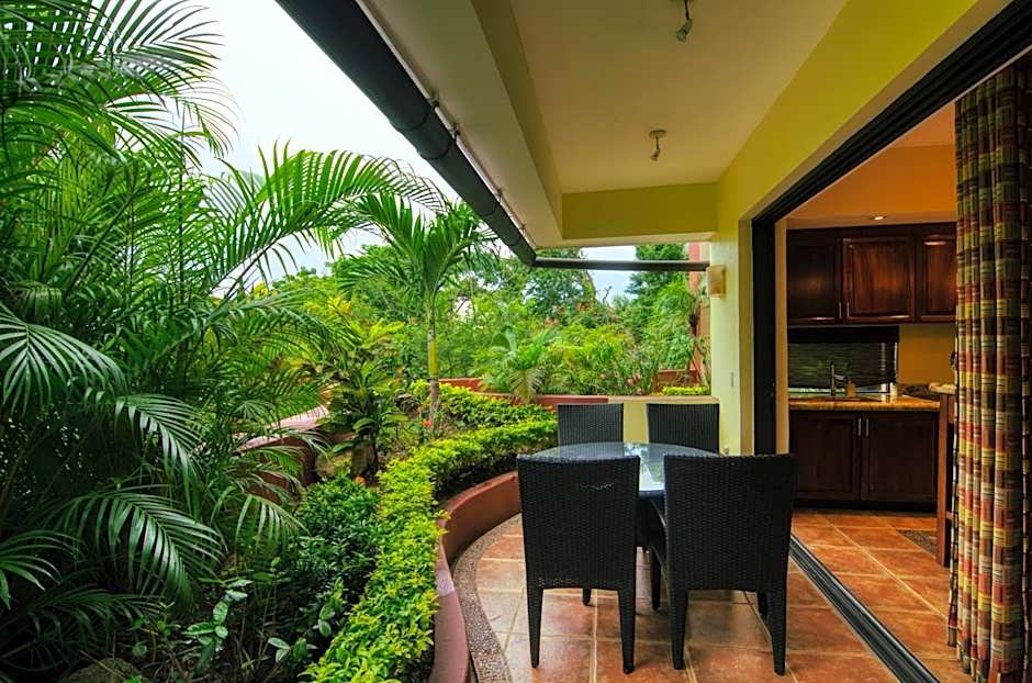 Casa Cupula LGBT Luxury Resort