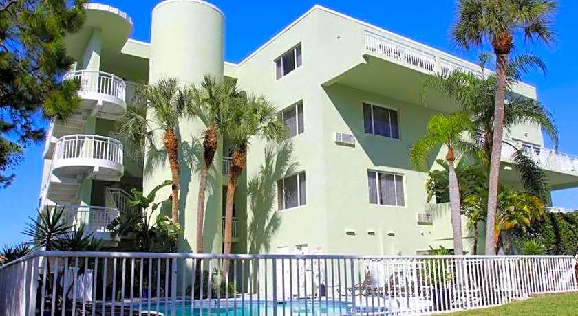 Chart House Suites and Marina